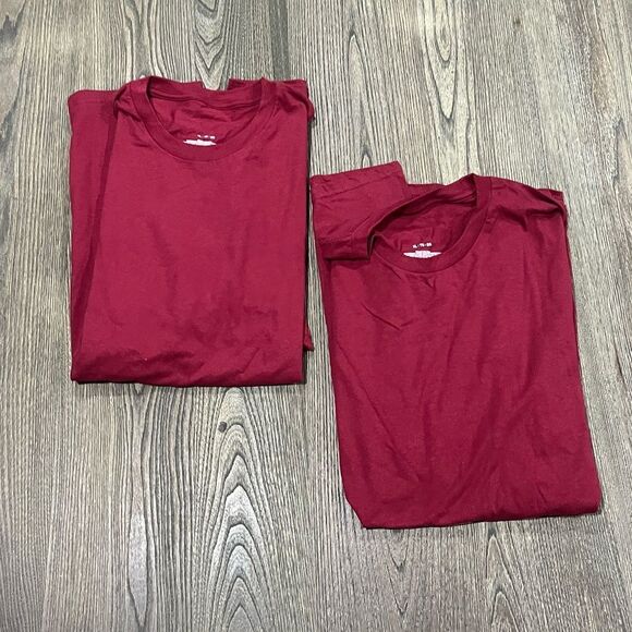 Other - NWOT 2 Pack Mens T-Shirts Crew Neckline Short Sleeve Pullover Cotton Red Size XL